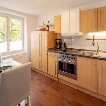 Schlosskoenig - Modernes & Zentrales Mit Balkon Und Arbeitsplatz * Schwerin (Mecklenburg-Vorpommern)