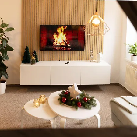 Schlosskoenig - Modernes & Zentrales Mit Balkon Und Arbeitsplatz Apartmán *