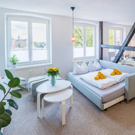 Apartmán Schlosskoenig - Modernes & Zentrales Mit Balkon Und Arbeitsplatz Schwerin (Mecklenburg-Vorpommern)