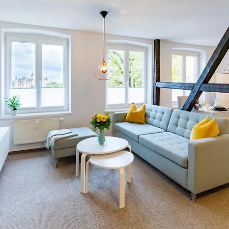 Schlosskoenig - Modernes & Zentrales Mit Balkon Und Arbeitsplatz Schwerin (Mecklenburg-Vorpommern)